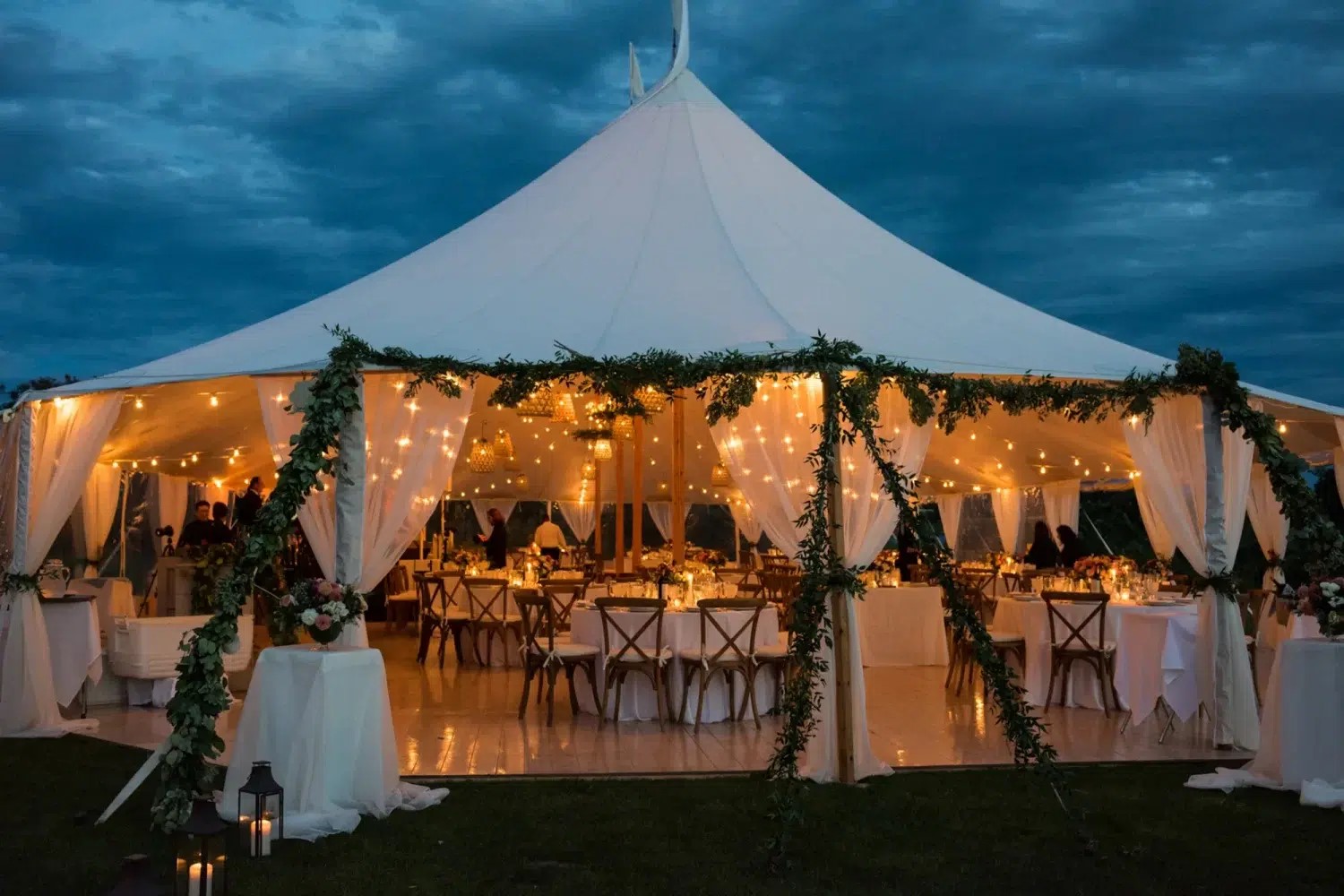 Ceremonia de boda en carpa